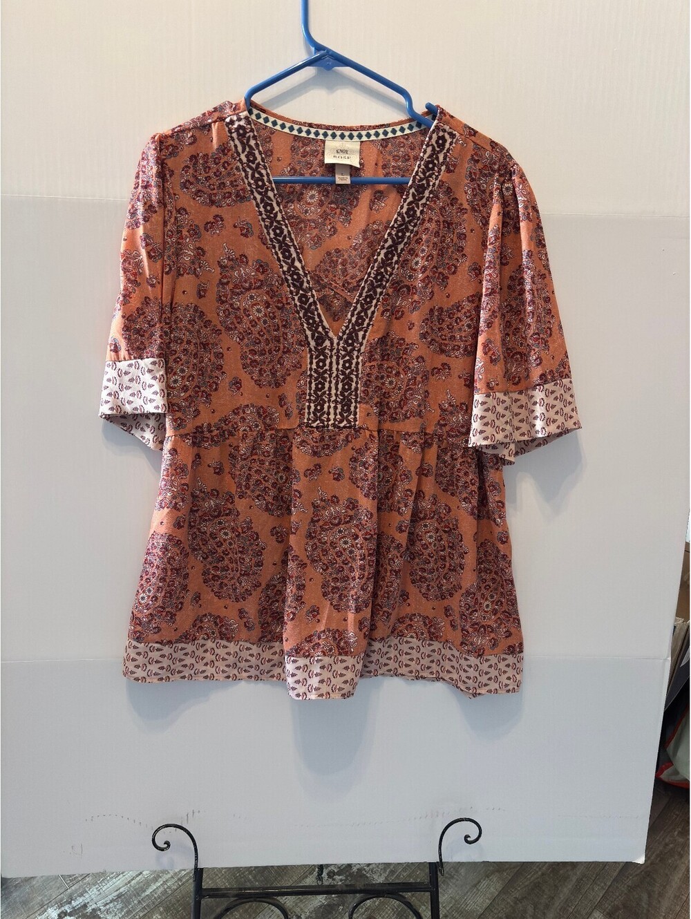 Knot Rose peach printed V-neck blouse